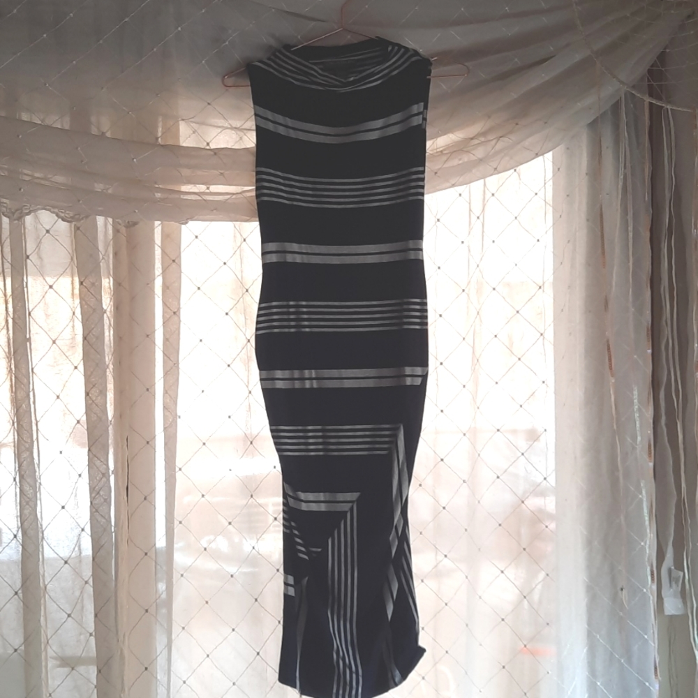 Stylish and comfortable maternity dress